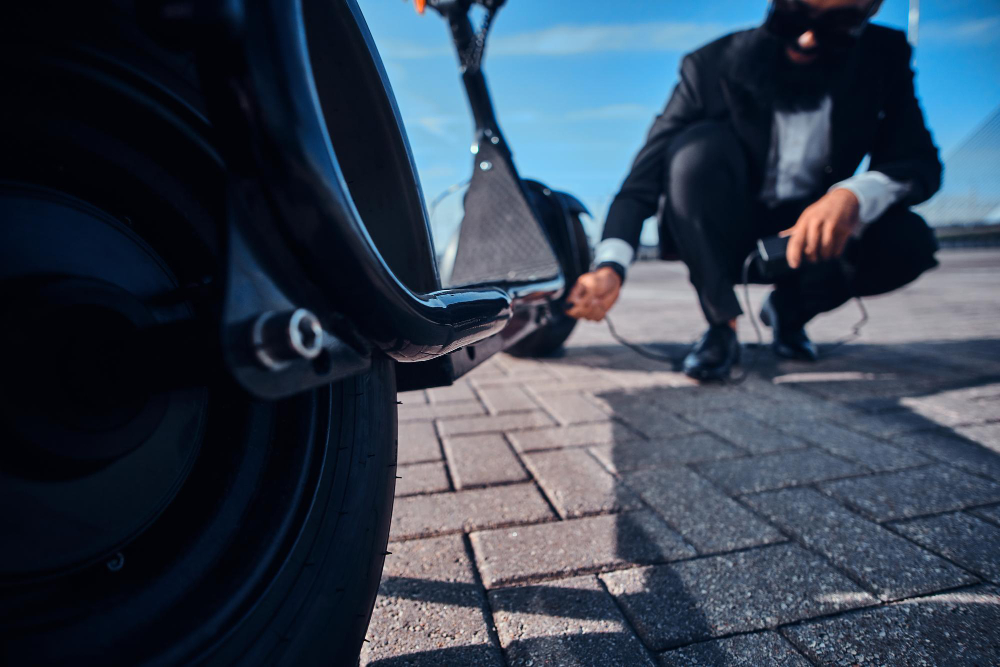 ¿Se te ha pinchado el patinete_ Soluciones prácticas y rápidas